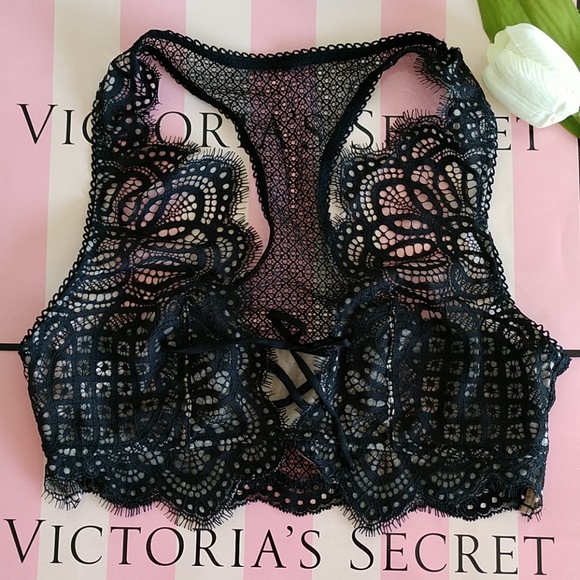 Size L DREAM ANGELS VICTORIA'S SECRET BRALETTE.nwt - Picture 2 of 3